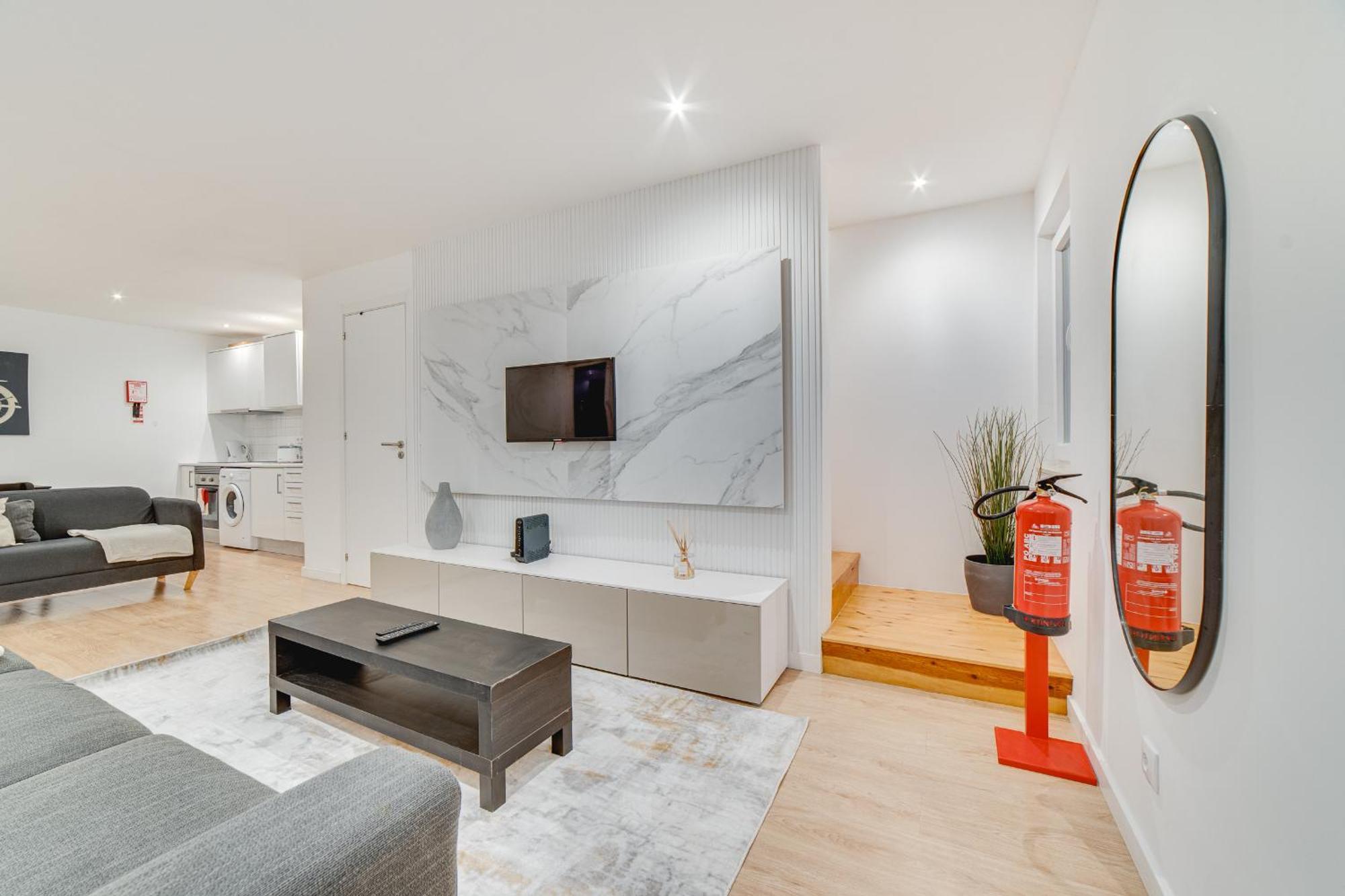 Duplex Apartment Near Belem Lisbon Exterior photo